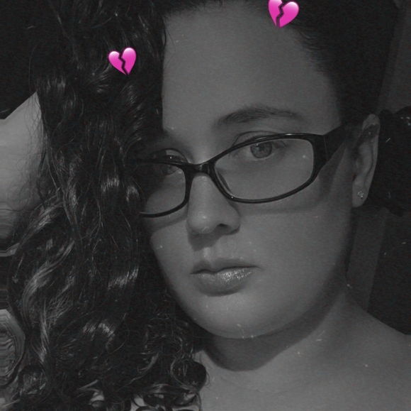 Meet your Posher, Jessica - Picture 1 of 1